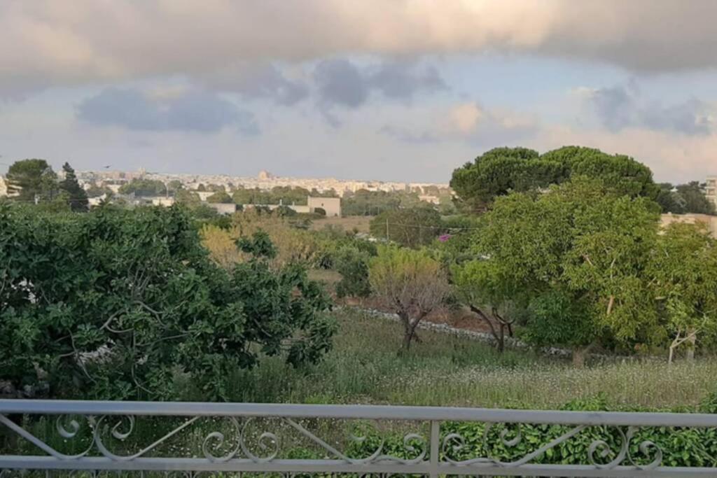 Trullo Pentimelle E Casa Pentimelle Hébergement de vacances
